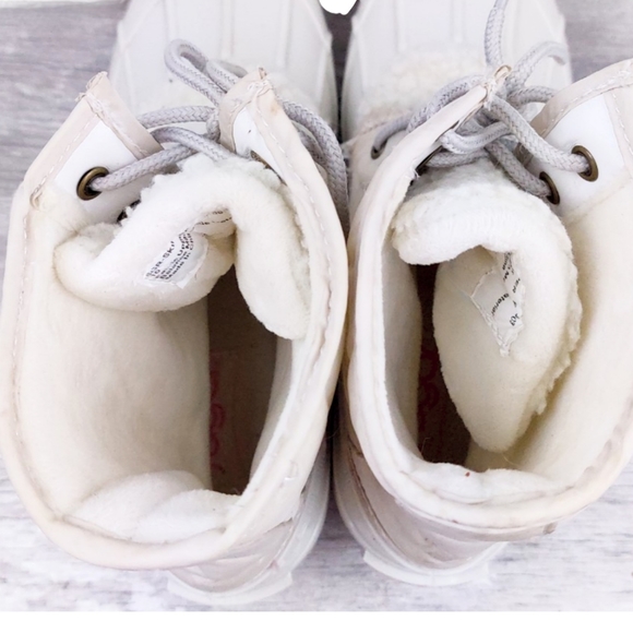 Winter White Womens Sherling Lined Duck Boots Size 10M EUC! By Sugar - Picture 7 of 9